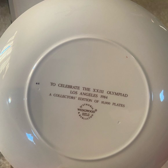 Wedgewood Los Angeles Olympics 1984 Collector Plate - Picture 2 of 3